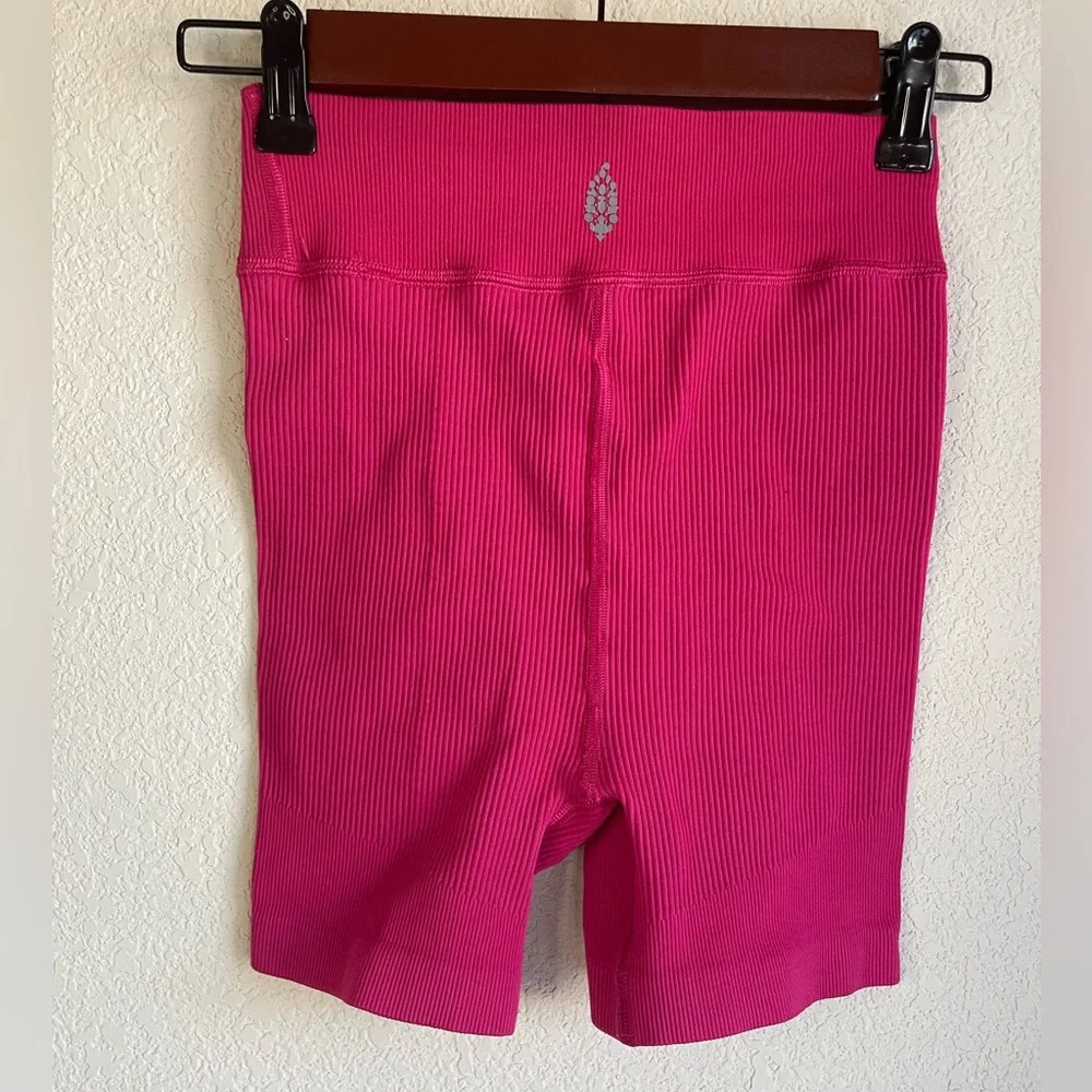 FP Movement Free Throw High Rise Ribbed Bike Shorts size XS Passion Fruit - Picture 6 of 10